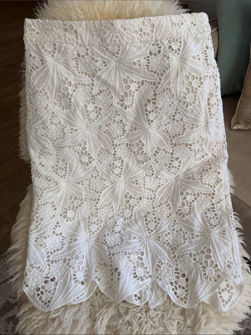 Halogen White Eyelet Lace Pencil Skirt